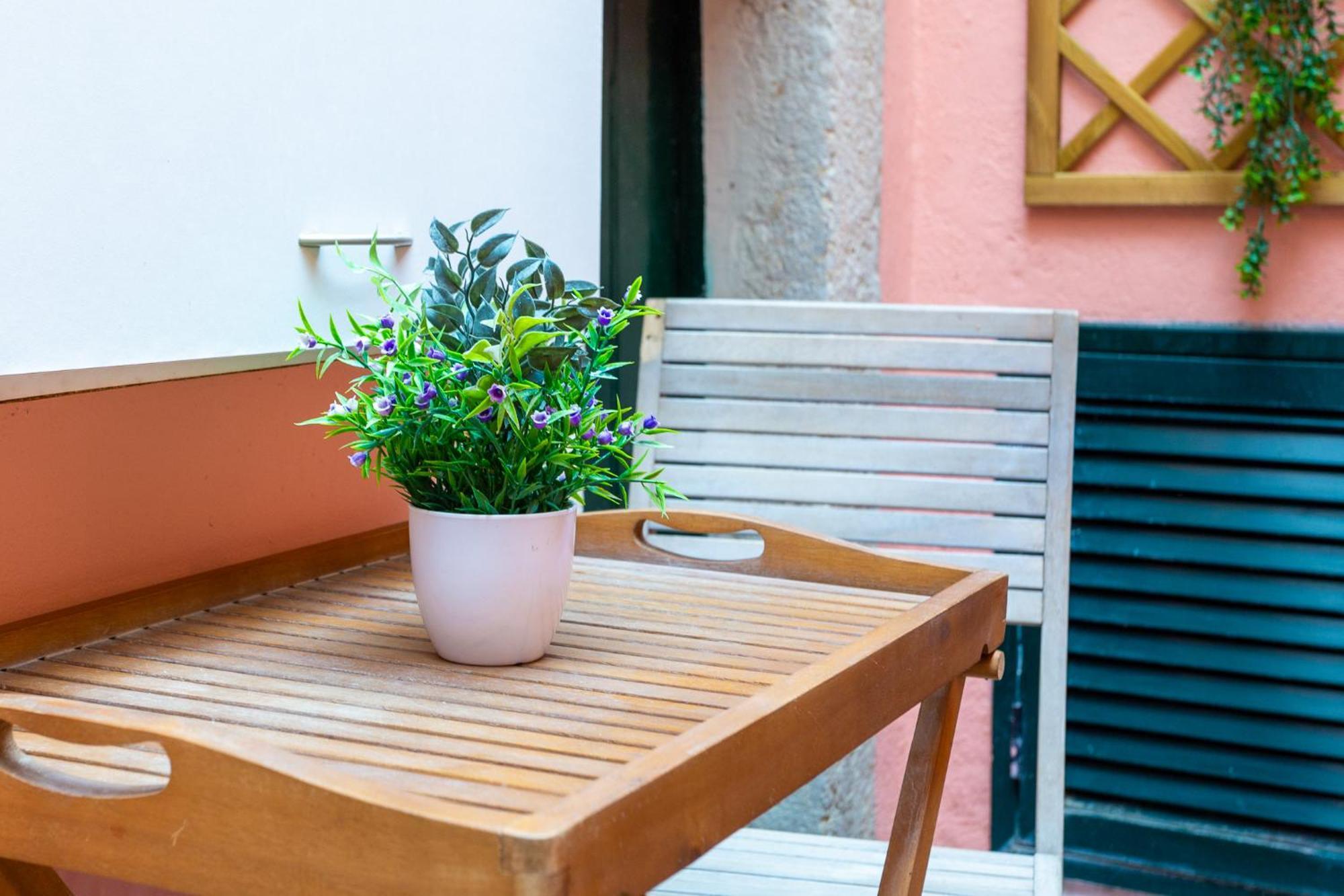 Camoes Lounge Apartment W/Courtyard Lisbon Luaran gambar