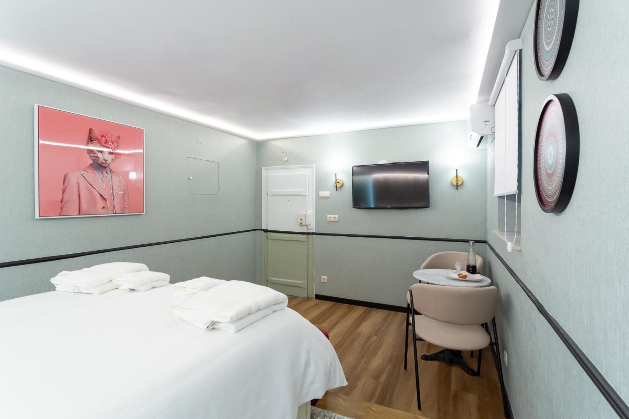 Camoes Lounge Apartment W/Courtyard Lisbon Luaran gambar